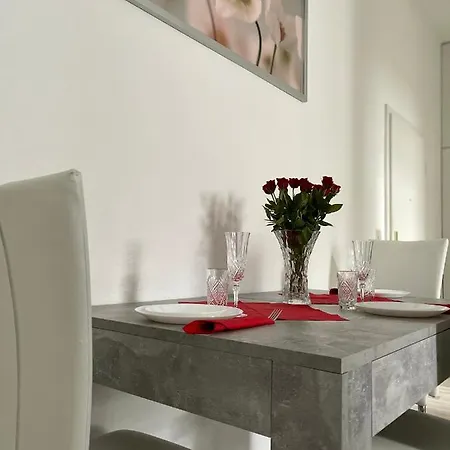 Apartment Downtown 4u *